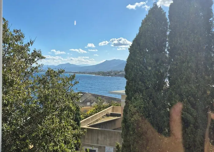 Citadelle - Vue * Bastia (Corsica)